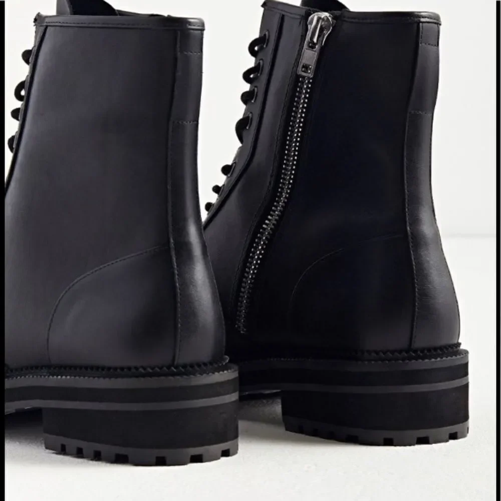 NEW Urban Outfitters UO Men's Black Leather Utility Combat Lace Zip Boots 12
